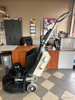 Planetarna bruska na beton HTC 800 Hladicka lesticka - 4