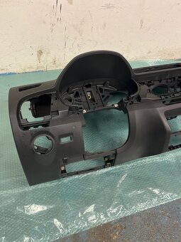 Prístrojová doska ŠkodaFabia 3 - 4