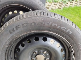 Predám plechové disky R16 so zimnými pneumatikami - 4
