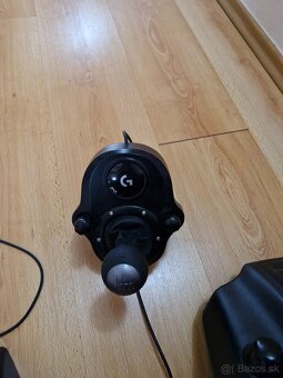 Predám volant logitech g29 Driving Force - 4