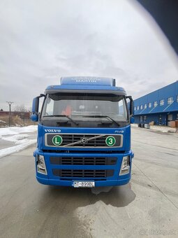 VOLVO FM9 62R 300 - 4