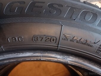Bridgestone 225/55 R17 zimné 2ks. - 4