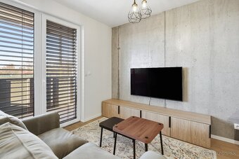 Štúdio na prenájom Ge.Goliána - 4