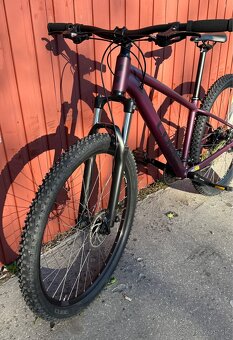 Predám horsky bicykel Cube Access WS 27,5 "S” - 4