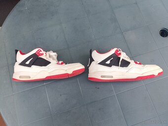 AIR Jordan - 4