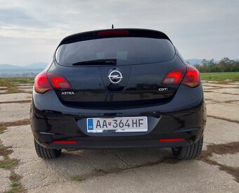 Opel Astra J 1.7 CDTI - 4
