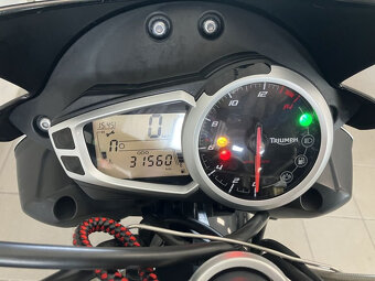 Triumph Street Triple 675 - 4