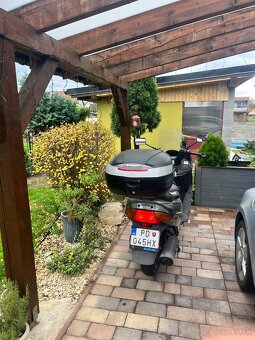 Suzuki Burgman AN400 - 4