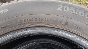 205/60r16 92H  Vredestein  zimne Continental zimne - 4