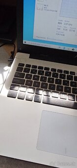 Notebook Asus X553S. 15,6" - 4