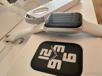 Apple watch SE 2. Generácia 40mm - 4