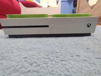 XBOX ONE S - 4