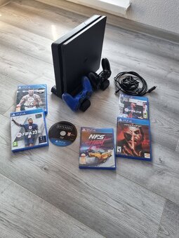 Predám PS4 slim 500 GB - 4
