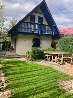 Chatka priamo pri Váhu - 4