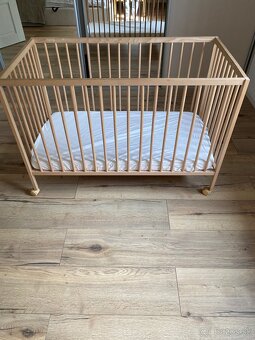 Detska postielka na kolieskach - 4