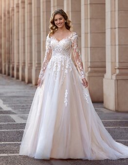 White one - Slick (Pronovias) 48-50 - 4