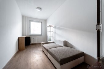 Na prenájom 4 izbový byt na ulici Bauerova na sídlisku KVP - 4