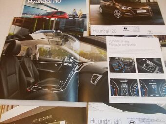 HYUNDAI - mix prospektů – 8 kusů - 4