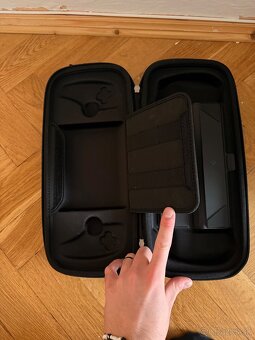 Playstation portal - 4