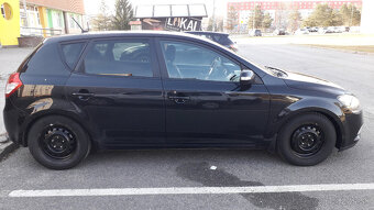 KIA Ceed 1,6 CVVT Benzín - 4