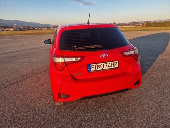 Toyota Yaris 1.0 VVT-i - 4