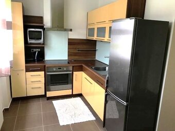 Dám do prenájmu pekný 3i byt ZV po komplet rekonštrukcii - 4