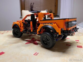 Technic - Ford F-150 Raptor 42126 (1380 dielikov) - 4
