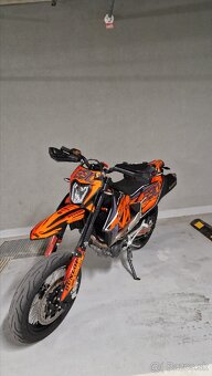 KTM 690 SMC R - 4