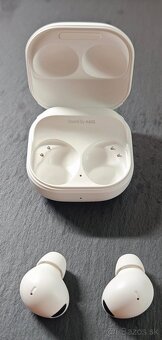 Samsung Galaxy Buds 2 Pro (biele) - 4