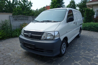 Toyota Hiace 2.5 I D-4D 117 SWB Standard 4WD - 4