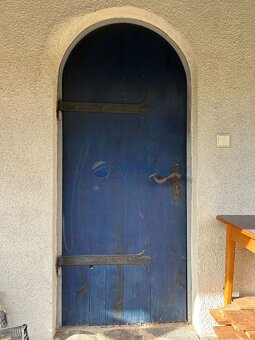 Murovaná podpivničená chata s okrasnou záhradou v osobnom vl - 4