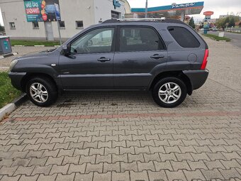 Kia Sportage 2.0 LPG/ LPG  SUV - 4