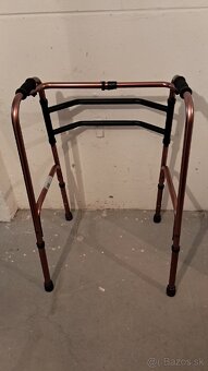 Skladacie chodítko - 4