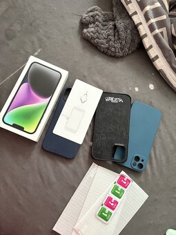 Vymením IPhone 14plus 85% batéria - 4