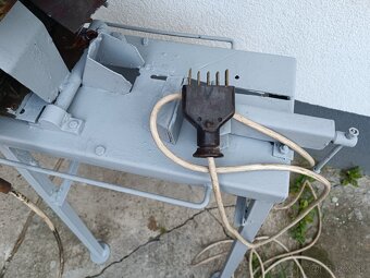 Rozbrušovací pila se stojankem a kotoučem - 4