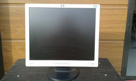 Predám LCD monitor HP - 4
