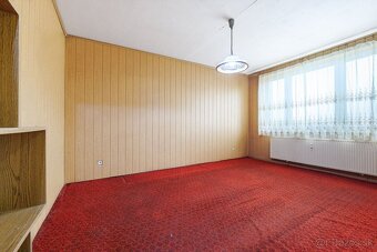 "REZERVOVANÝ" Ponúkam na predaj 3 izbový byt, Dargovských - 4