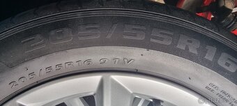 Predan 4xletné pneumatiky 205/55 r16 - 4