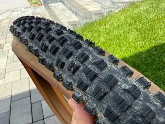 2.6x29 maxxis dhf + 2.4x29 wtb trial boss - 4