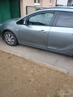 Predám vymením Opel Astra j - 4