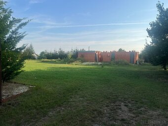 Predám lukratívny pozemok - ZNÍŽENÁ CENA  - 4