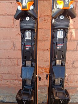 Používané lyže Atomic Redster Q9 Revoshock S TOP STAV - 4