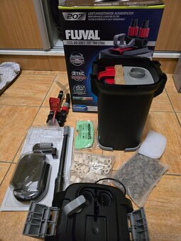 Predám akvárium cca 100l so stojanom a príslušenstvom - 4