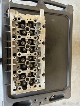 Skoda vw hlava valcov 1.6tdi - 4