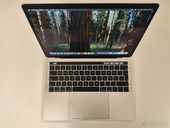 MacBook Pro 2019 | i5 • 8GB • 256GB SSD - 4