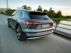 Audi e-tron - 4