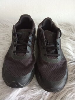 Botasky Adidas 38 - 4