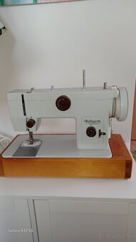 Šijací stroj  Čajka - 4