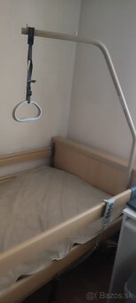 Polohovateľná elektrická posteľ - 4