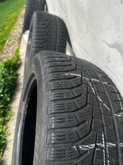 Hankook 225/55 r17 zimné - 4